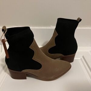 MIA Women's ankle boots in Tan and Black